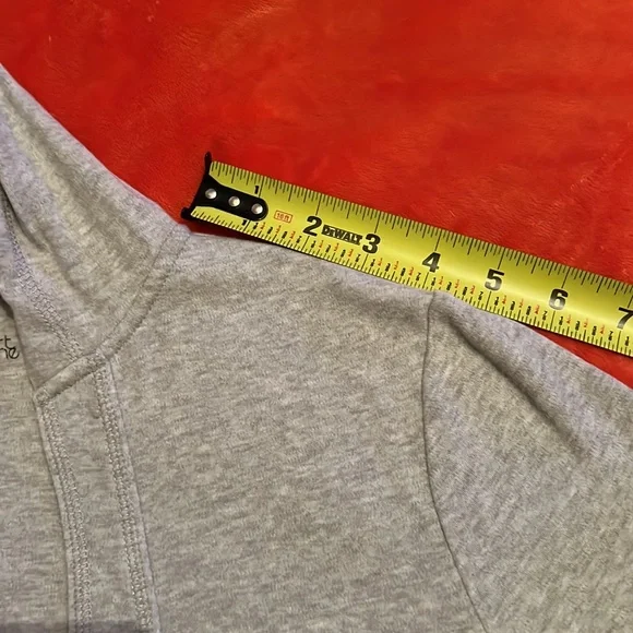 NY&Co Gray short sleeve hooded sweatshirt w/ a extended pocket & low V neck. - Picture 5 of 12